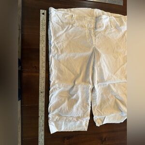 Mimi white Cropped Maternity Pants Sized Large